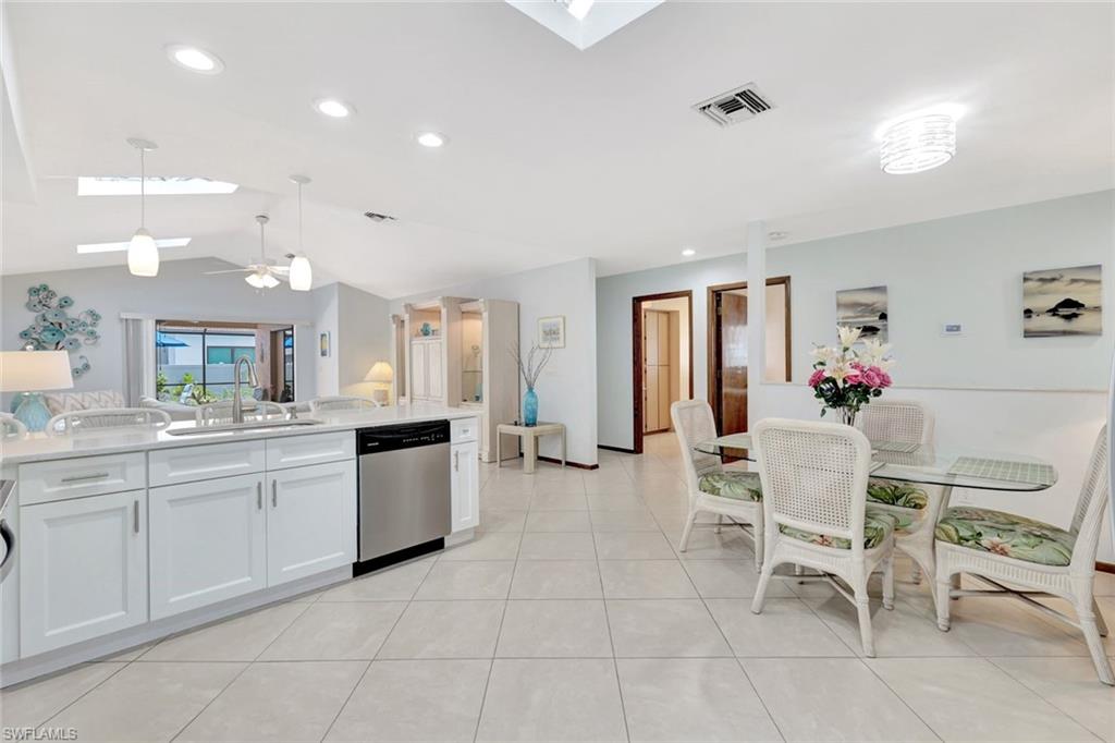 NAPLES PARK - Residential