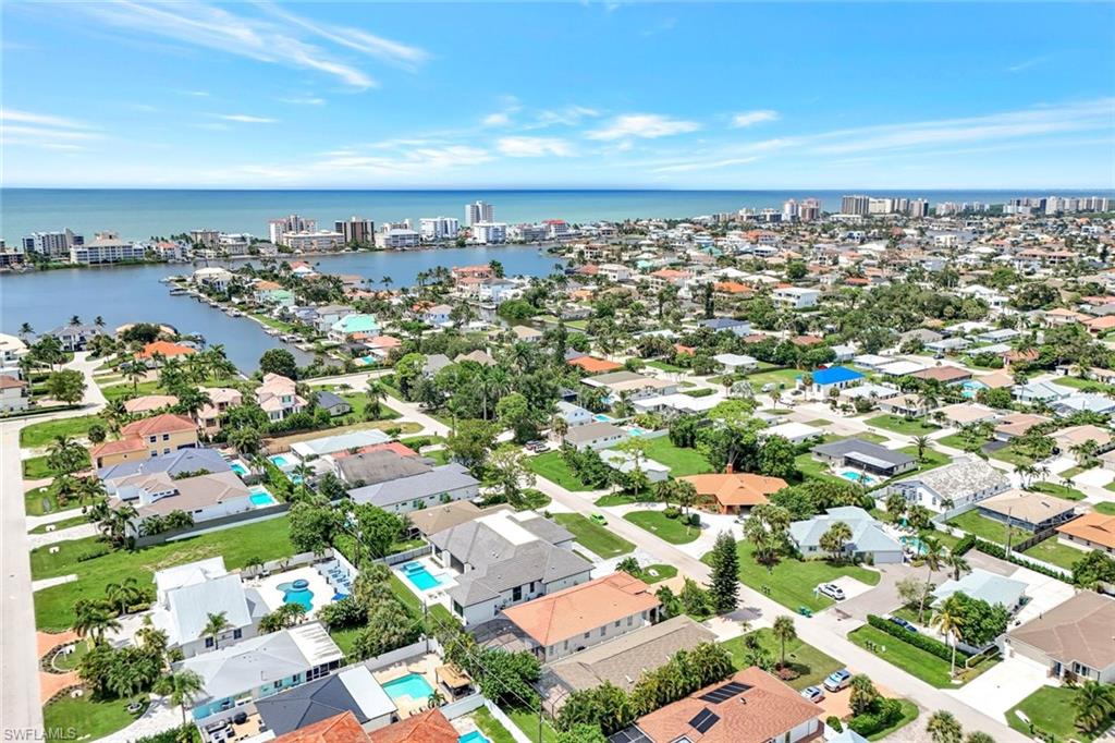 NAPLES PARK - Residential
