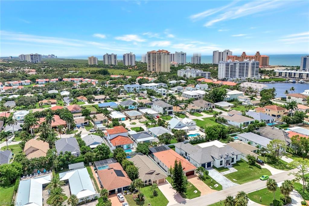 NAPLES PARK - Residential