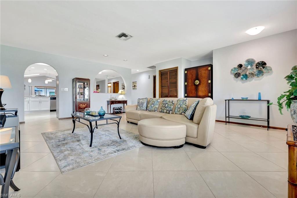 NAPLES PARK - Residential