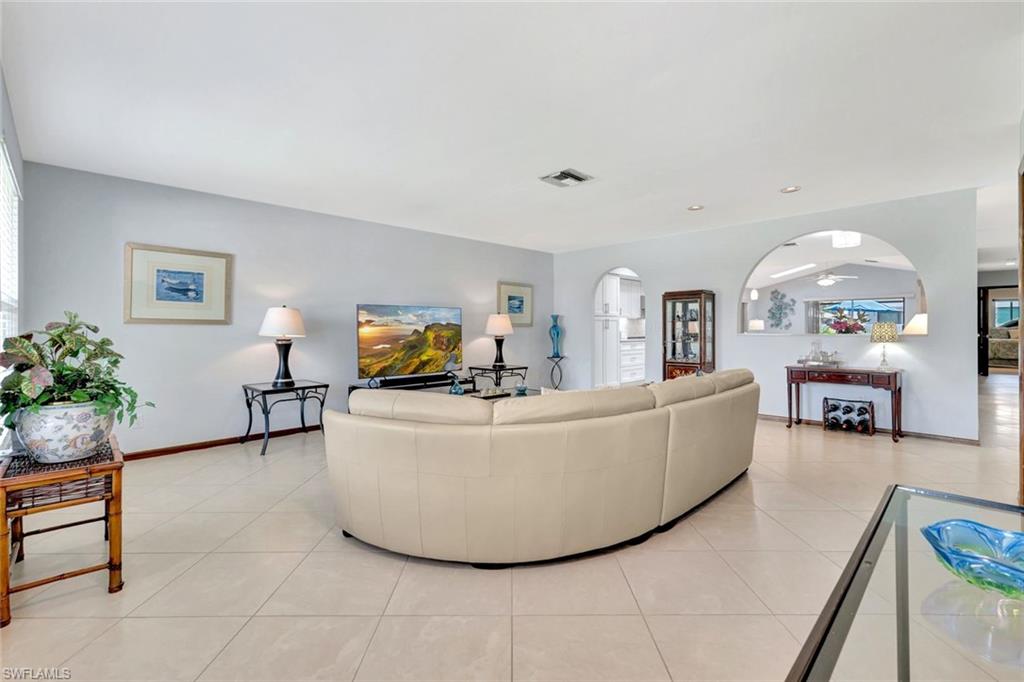 NAPLES PARK - Residential