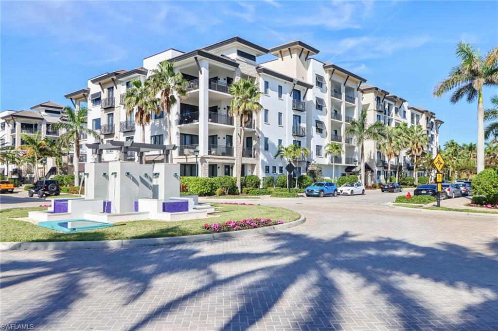 NAPLES SQUARE - Residential Lease