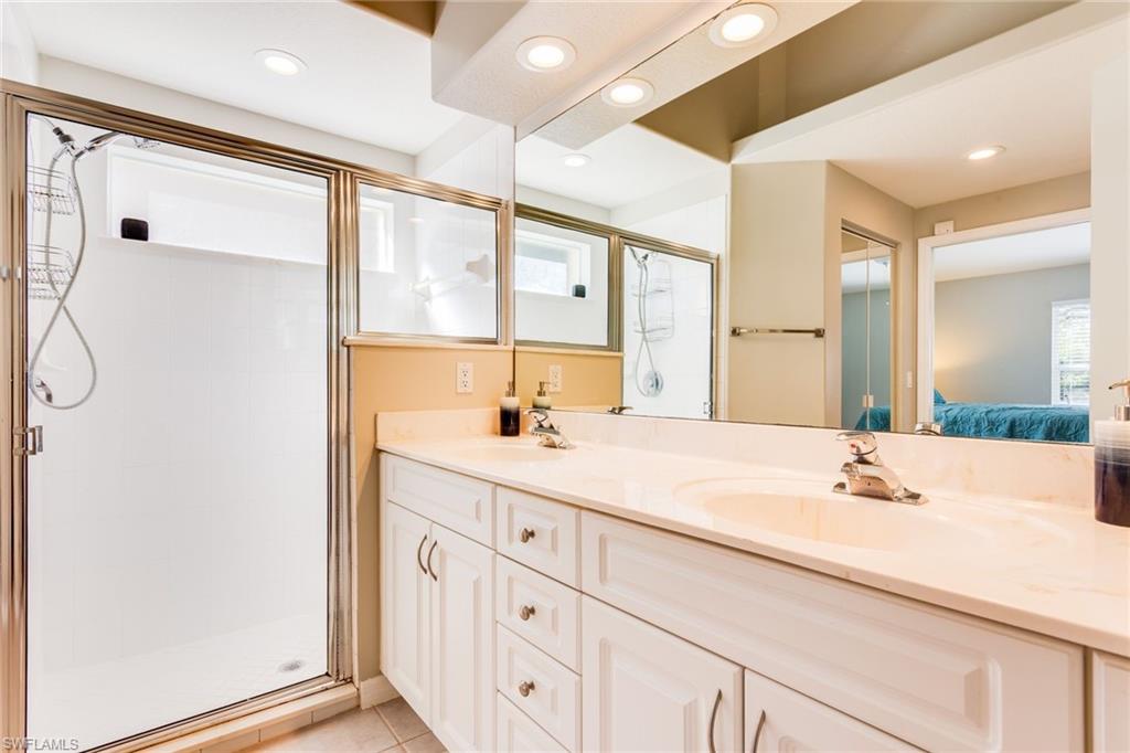 IBIS COVE - Residential