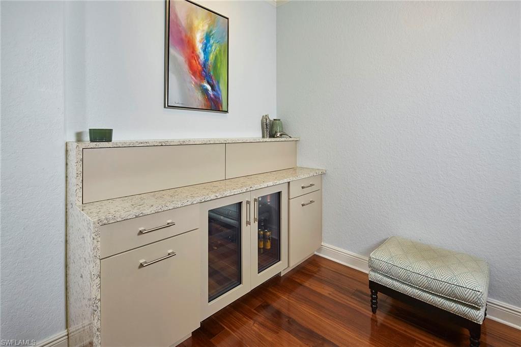 VILLA VISTANA - Residential