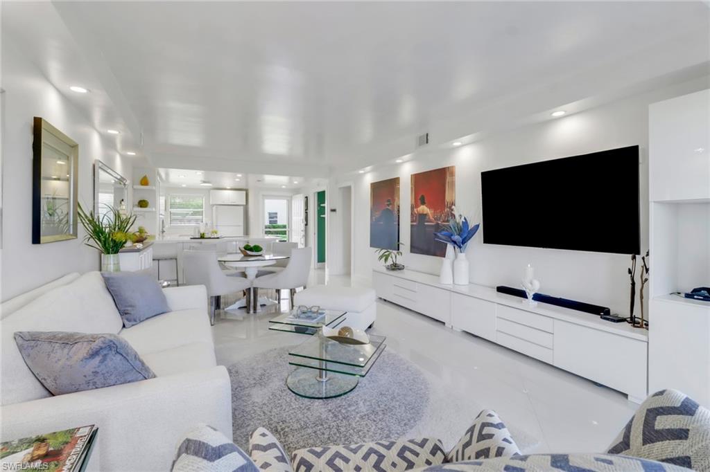 HIGH POINT COUNTRY CLUB - Residential Lease