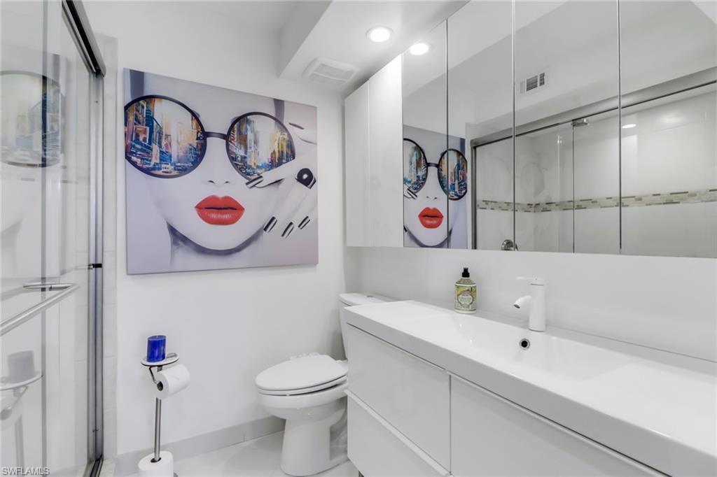 HIGH POINT COUNTRY CLUB - Residential Lease