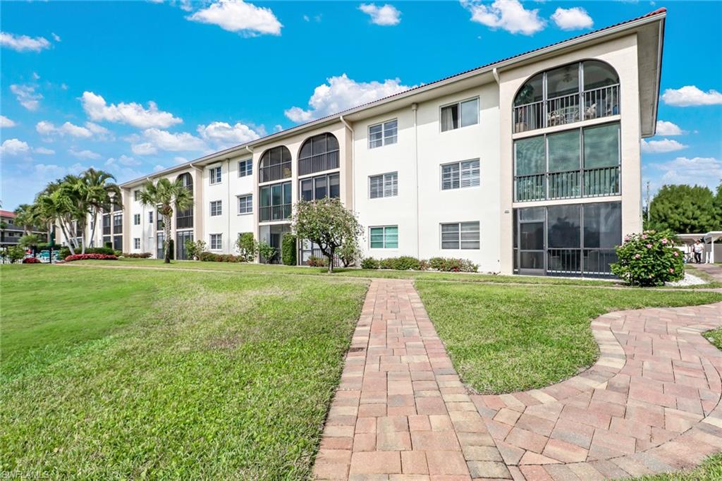 HIGH POINT COUNTRY CLUB - Residential Lease