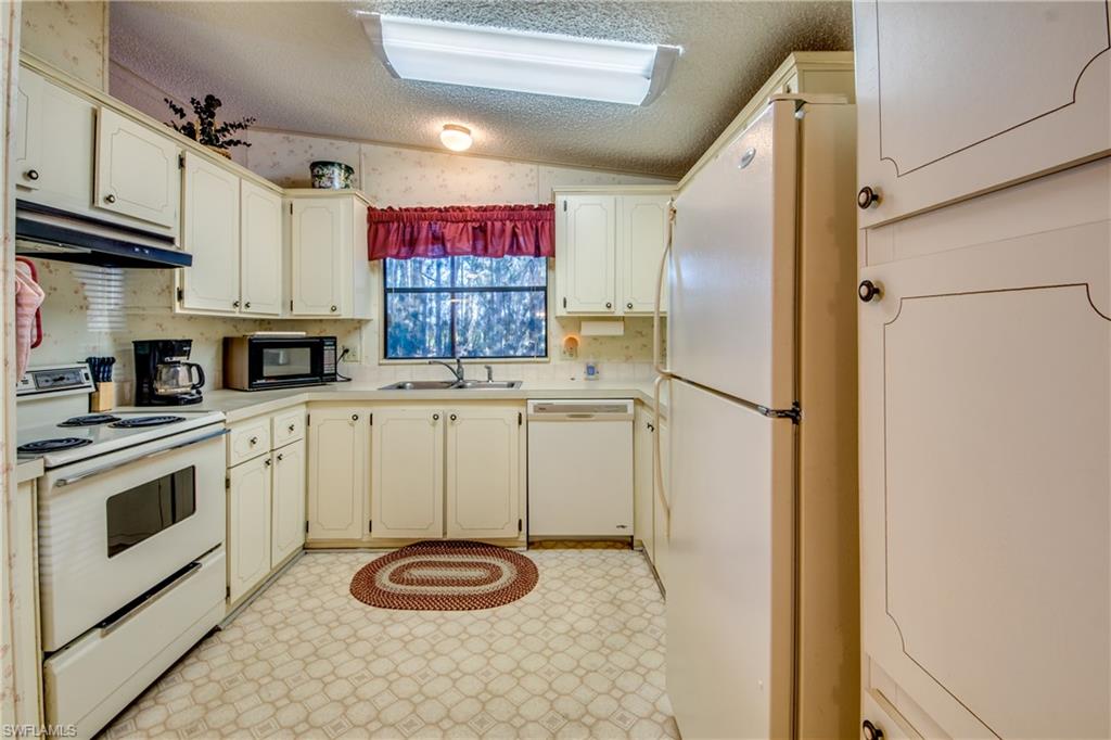 PINE ISLAND COVE - Residential