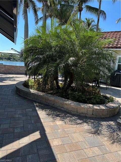 4895 Southern Breeze DR NAPLES FL 34114