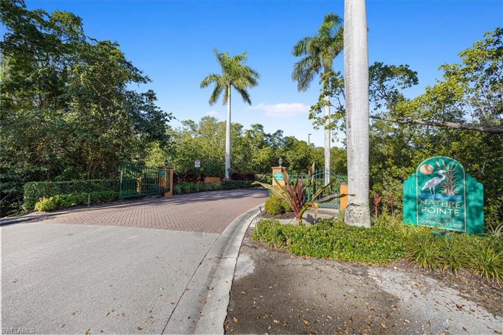 NATURE POINTE - Land