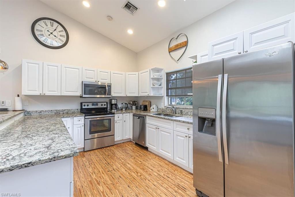 THE COTTAGES - Residential