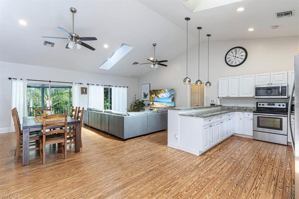 Photo of 3618 Cottage Club LN, NAPLES, FL 34105 (MLS # 226015931)