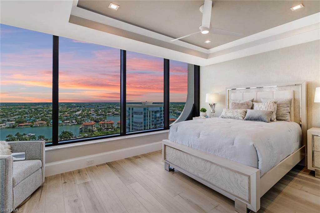 PARK PLAZA - Residential