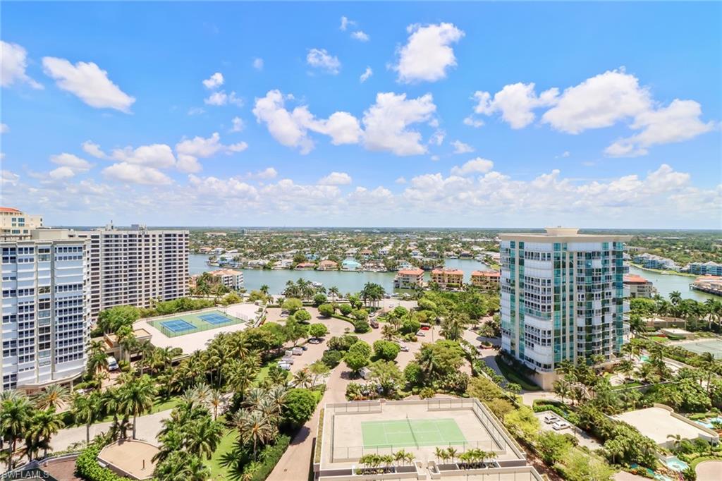 PARK PLAZA - Residential