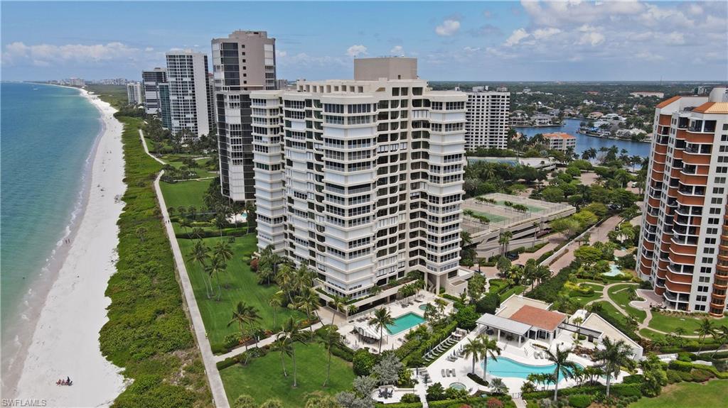 PARK PLAZA - Residential