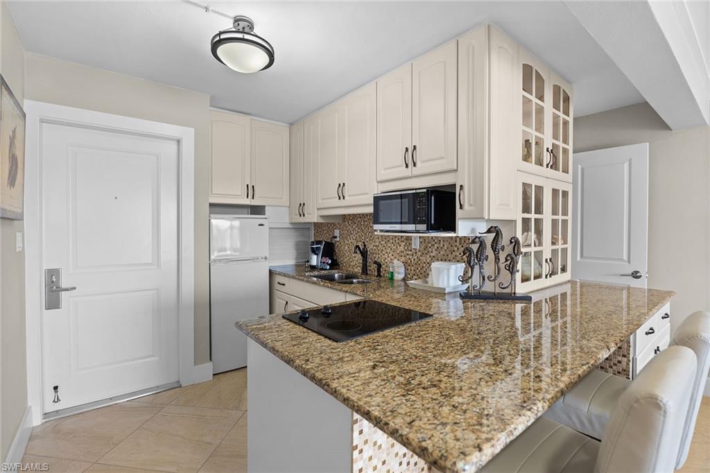 COVE INN - Residential