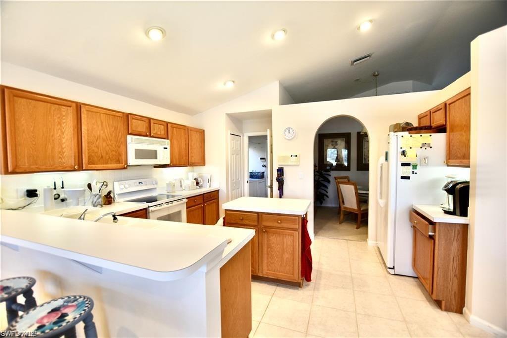 AUTUMN WOODS - Residential Lease