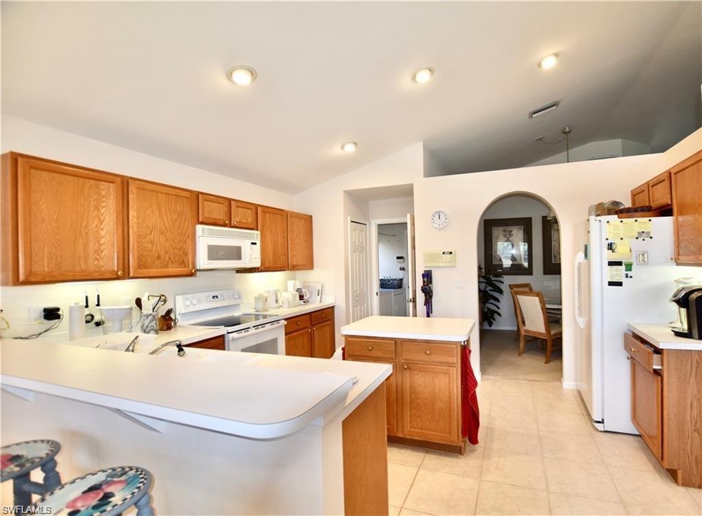 AUTUMN WOODS - Residential Lease