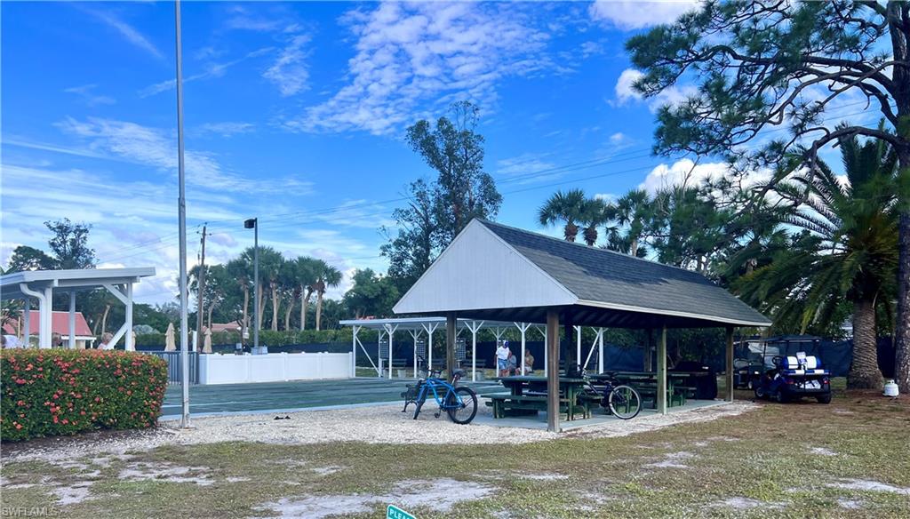 SPRING CREEK VILLAGE - Land