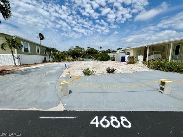 SPRING CREEK VILLAGE - Land