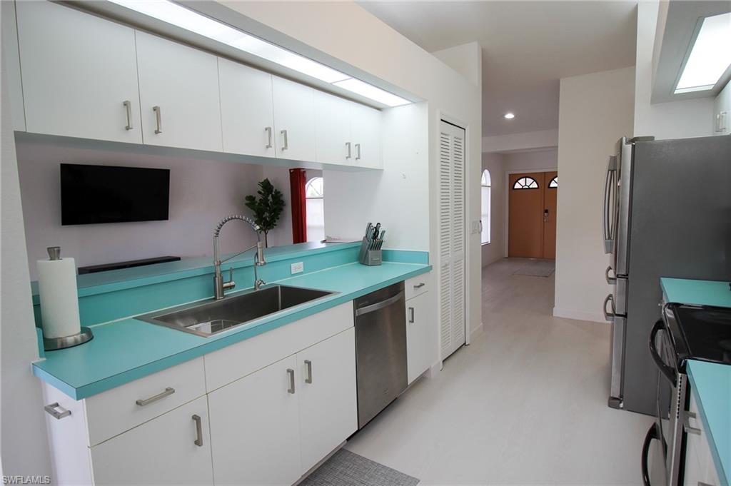 CAPE CORAL - Residential Lease