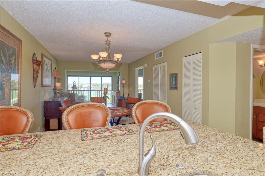 SEVEN LAKES - Residential