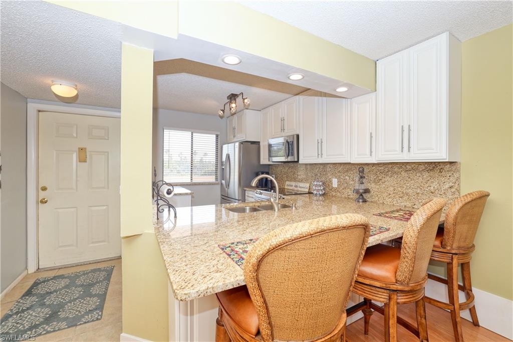 SEVEN LAKES - Residential