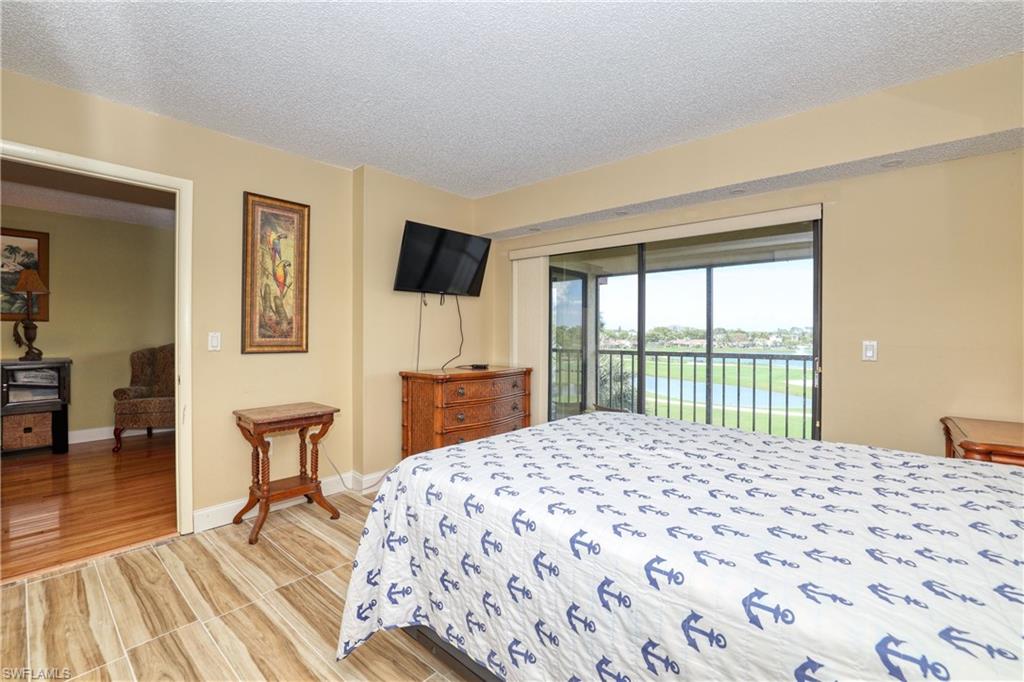 SEVEN LAKES - Residential