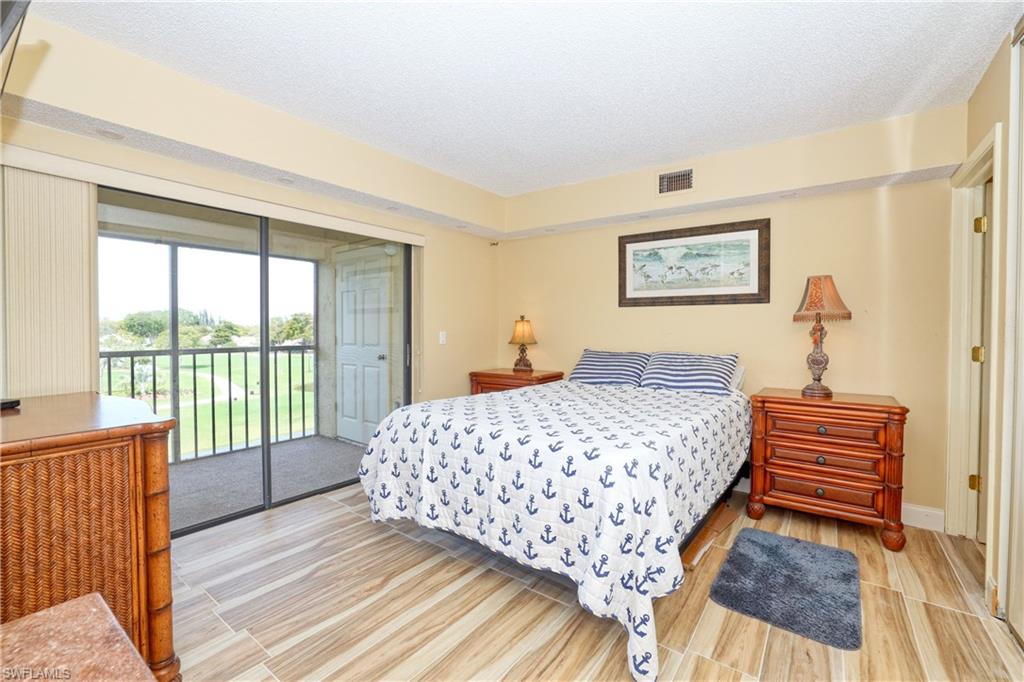 SEVEN LAKES - Residential