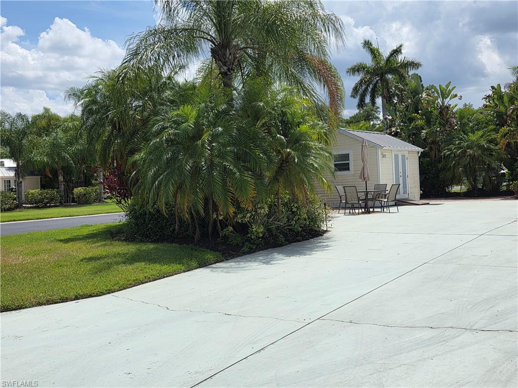 RIVERBEND MOTORCOACH RESORT - Land
