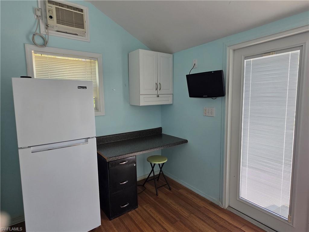RIVERBEND MOTORCOACH RESORT - Land