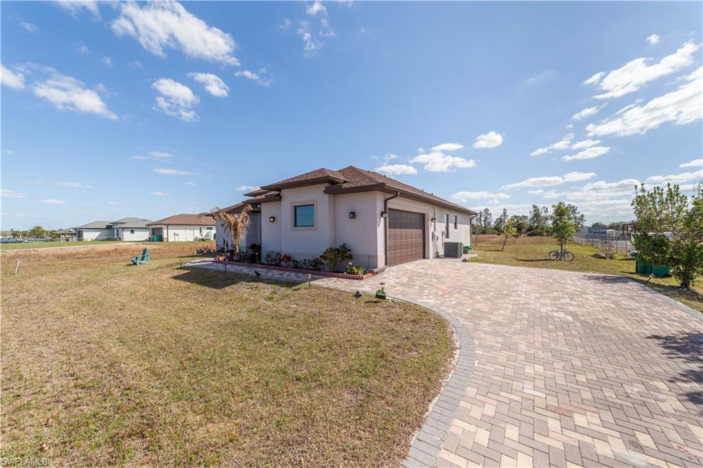 GOLDEN GATE ESTATES - Residential