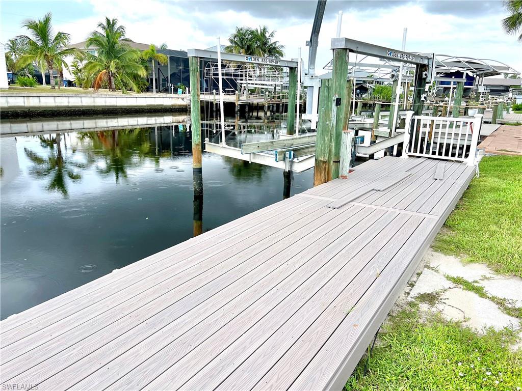 BAYSIDE ESTATES - Land