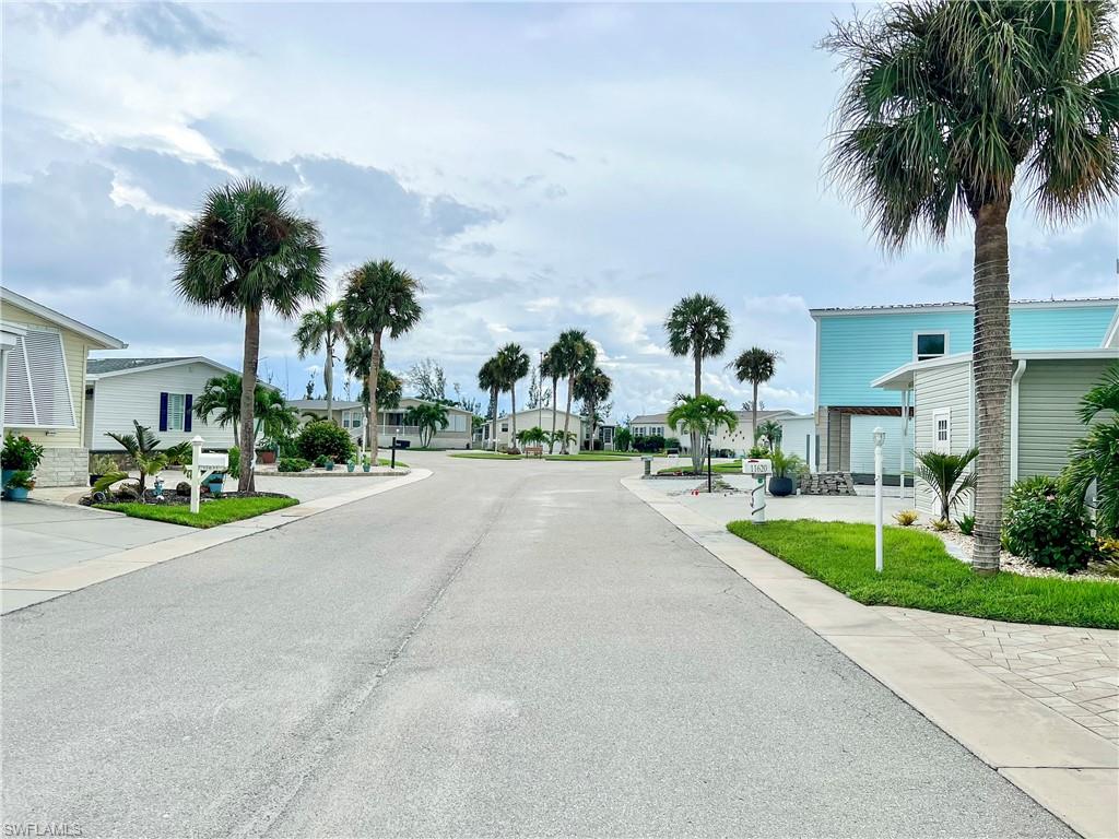 BAYSIDE ESTATES - Land