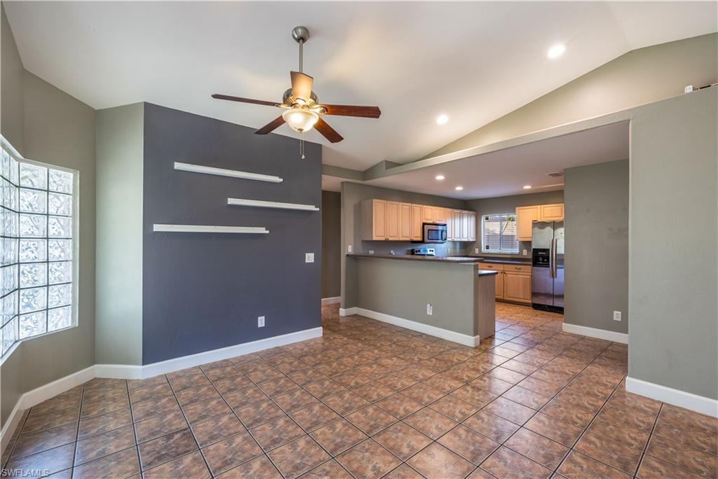 SAN CARLOS PARK - Residential