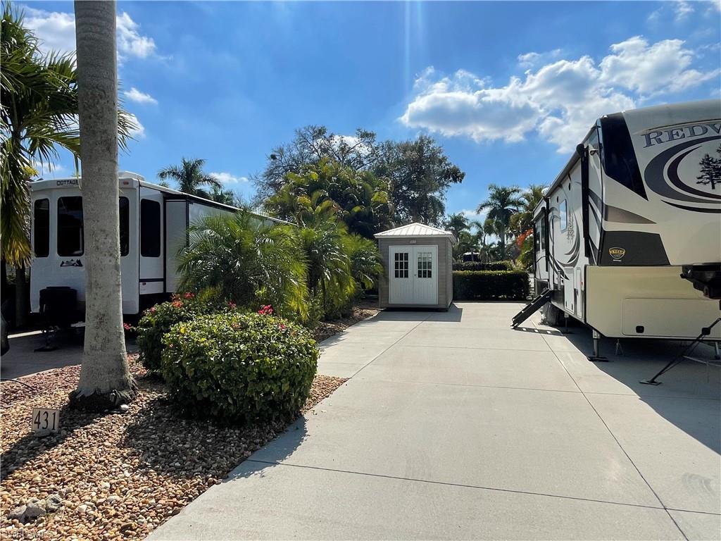 CYPRESS TRAIL RV RESORT - Land