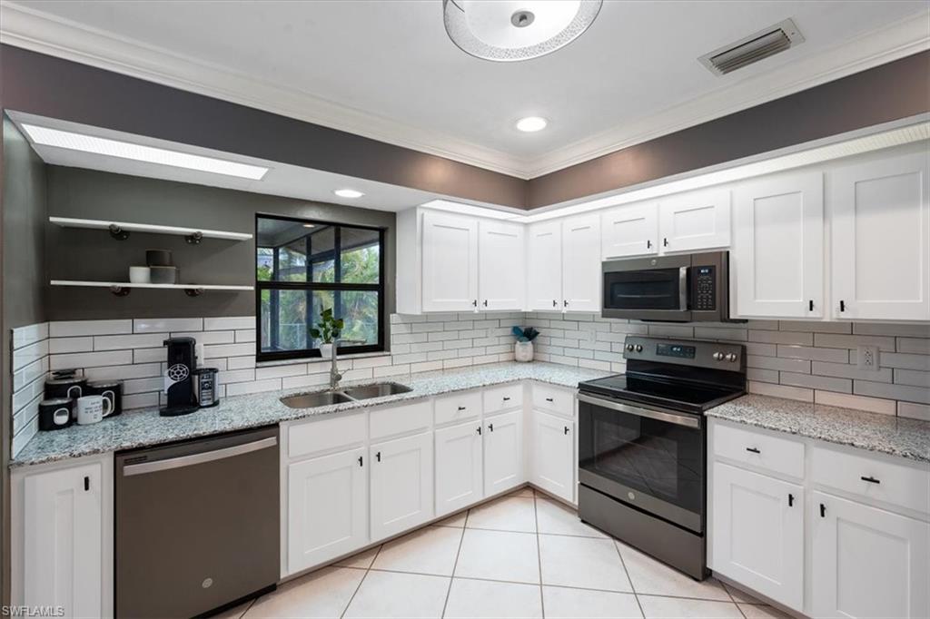 GOLDEN GATE CITY - Residential