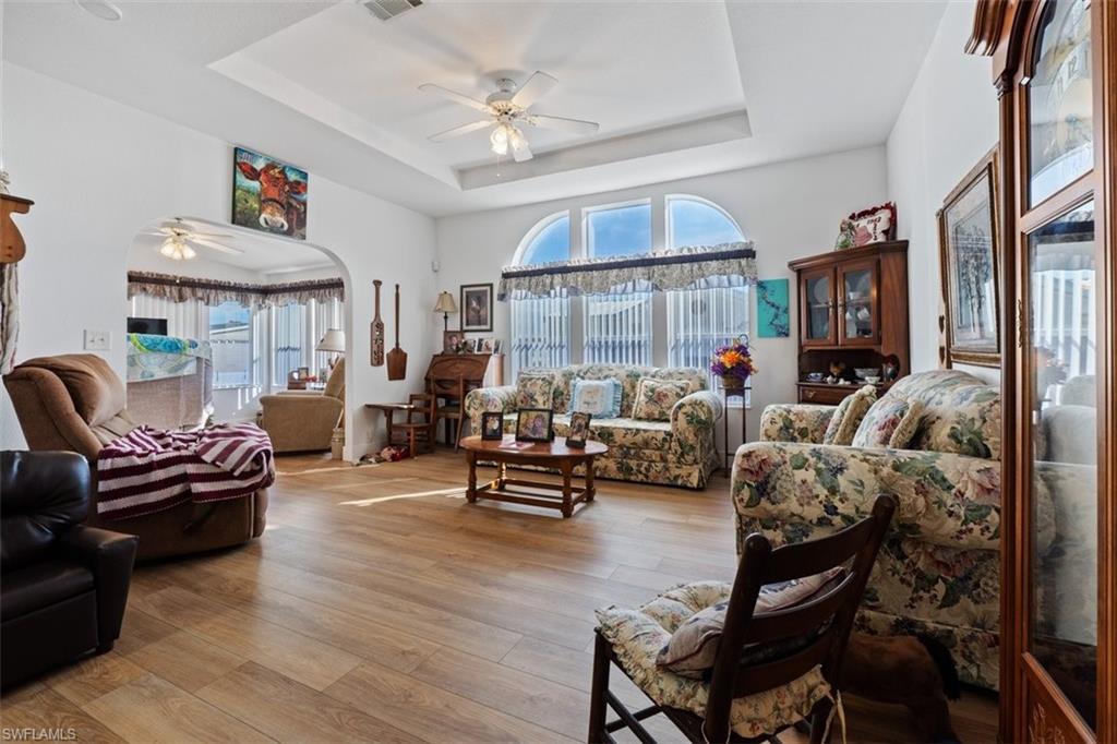 MOORE HAVEN - Residential