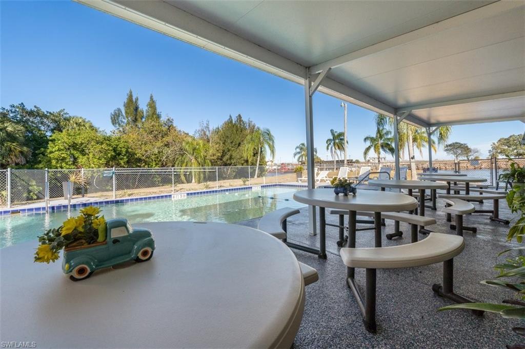 MOORE HAVEN - Residential