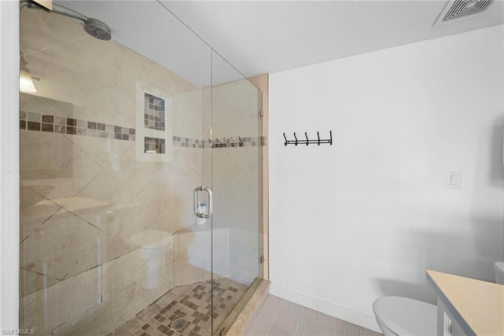 HUNTINGTON LAKES - Residential