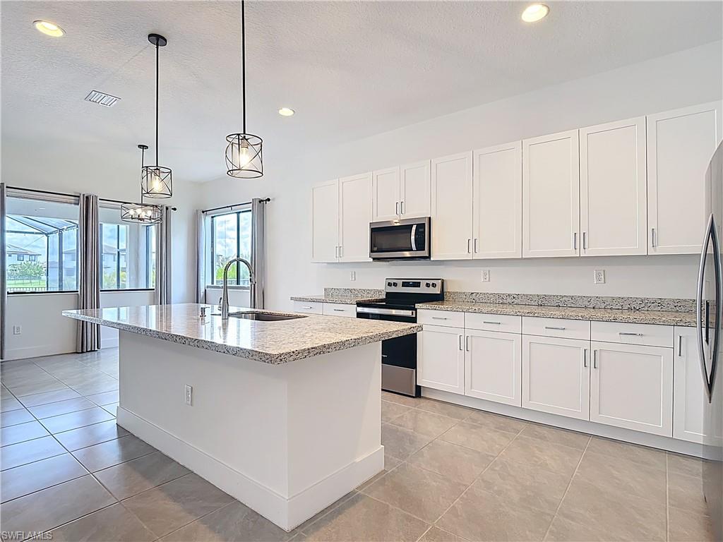 MAPLE RIDGE - Residential