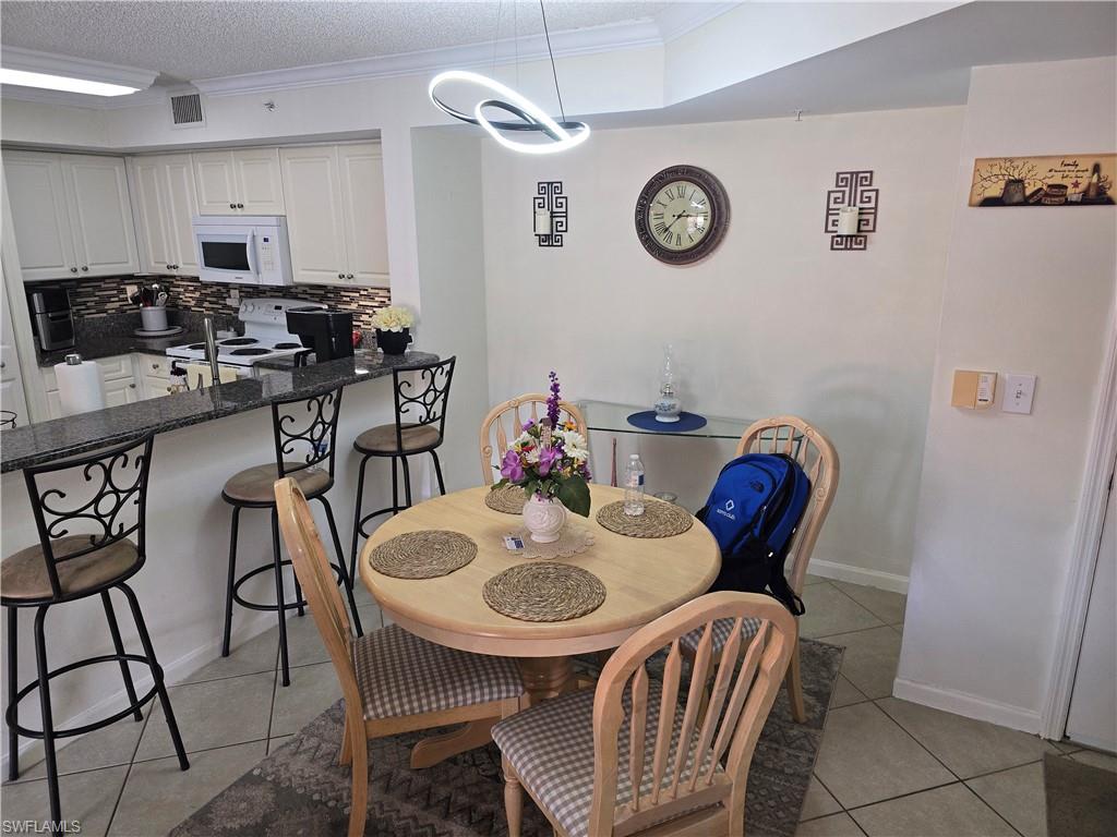 THE ENCLAVE AT NAPLES - Residential