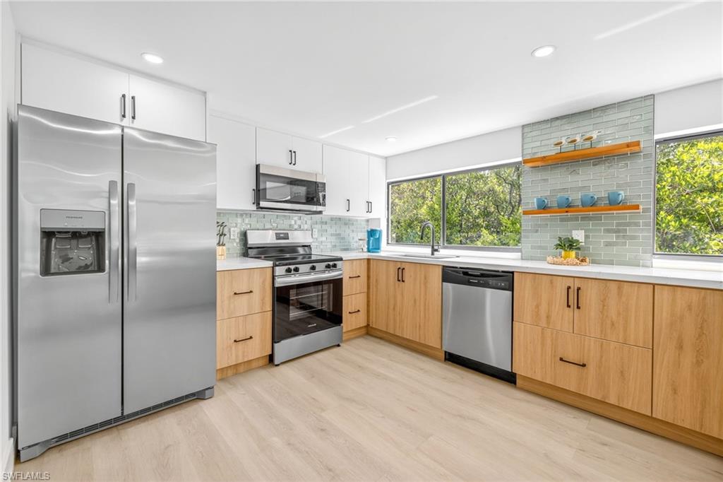 SANIBEL ESTATES - Residential Lease