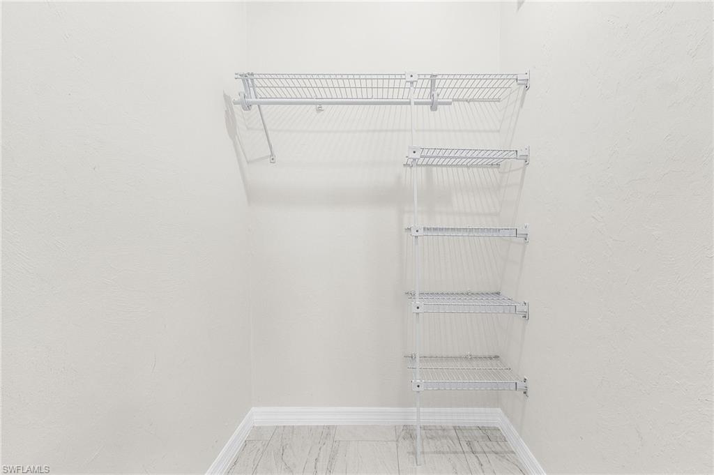 SAN CARLOS PARK - Residential Lease