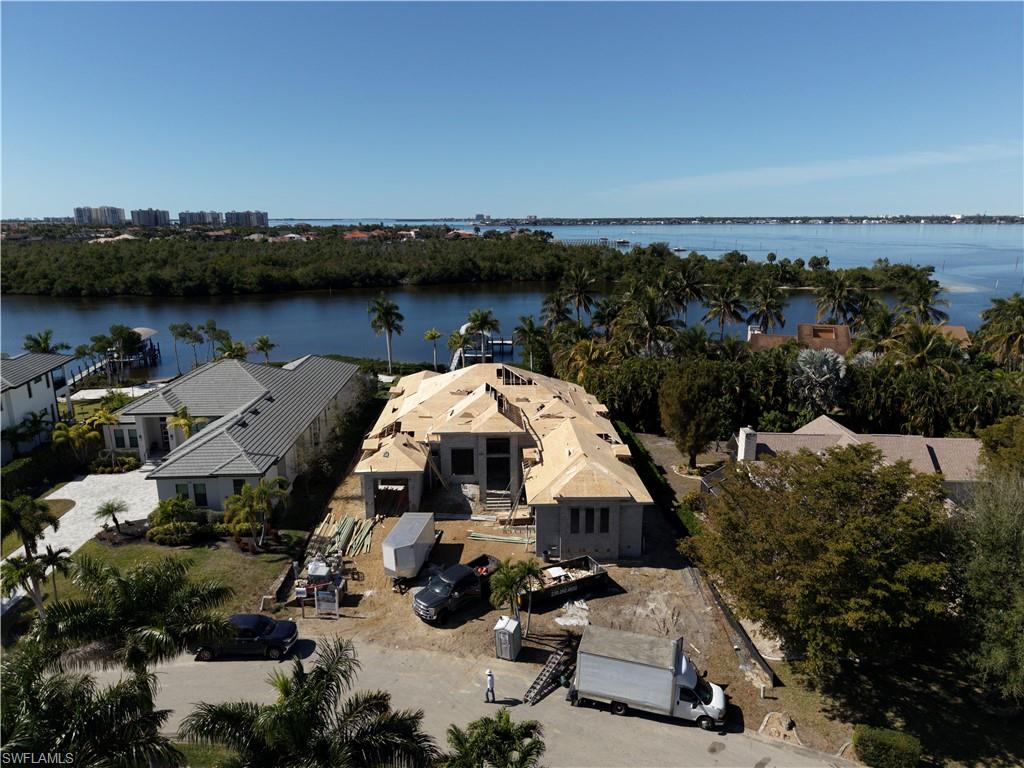 TOWN AND RIVER - Residential