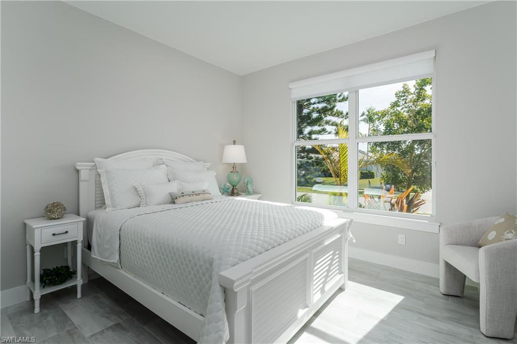 MARCO BEACH - Residential