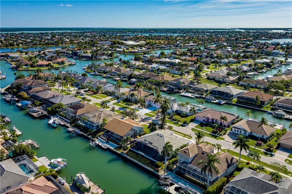 MARCO BEACH - Residential