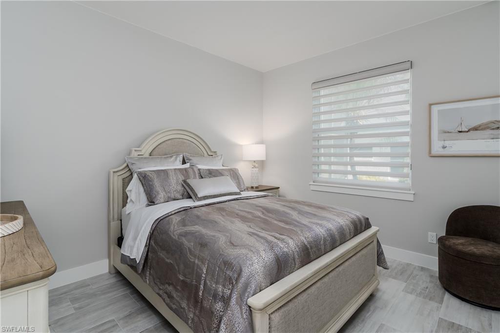 MARCO BEACH - Residential