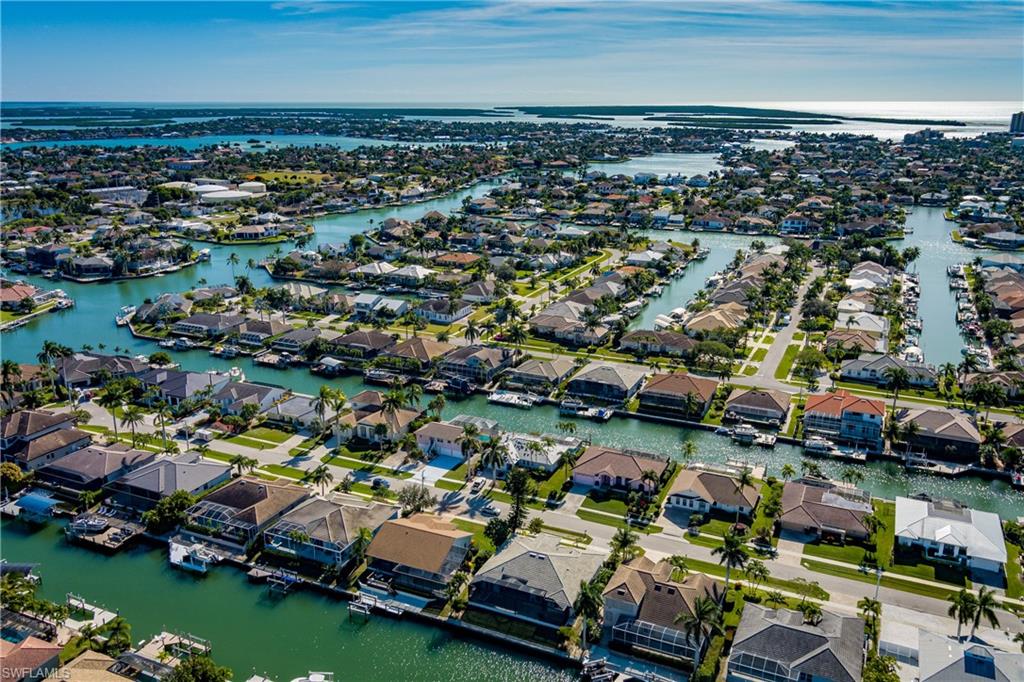 MARCO BEACH - Residential