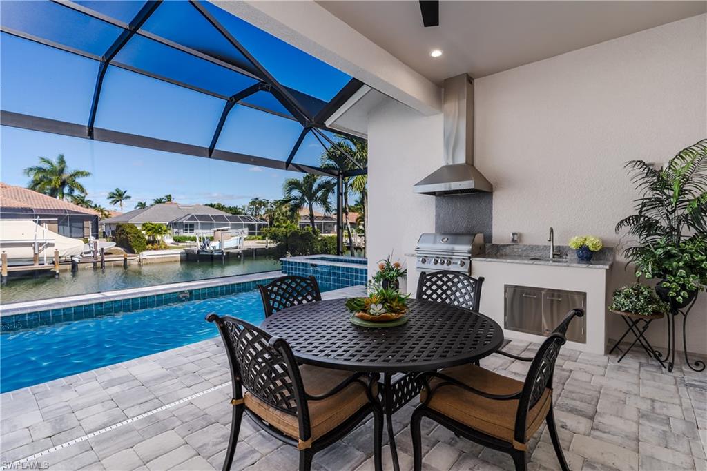 MARCO BEACH - Residential